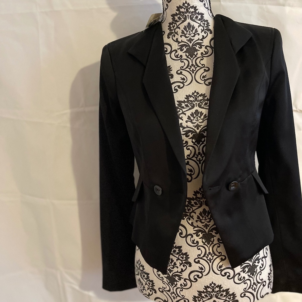 NWT! Bebe Satin Railroad Stitched Judy Jacket Fitted Tuxedo Style Blazer Size 2